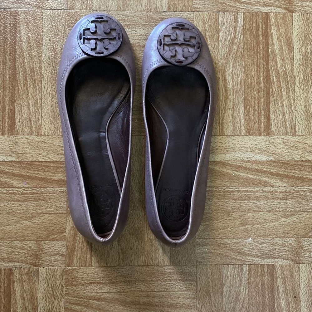 RARE! Tory Burch Reva Gray Leather Embossed Logo Ballet Flats Size 8